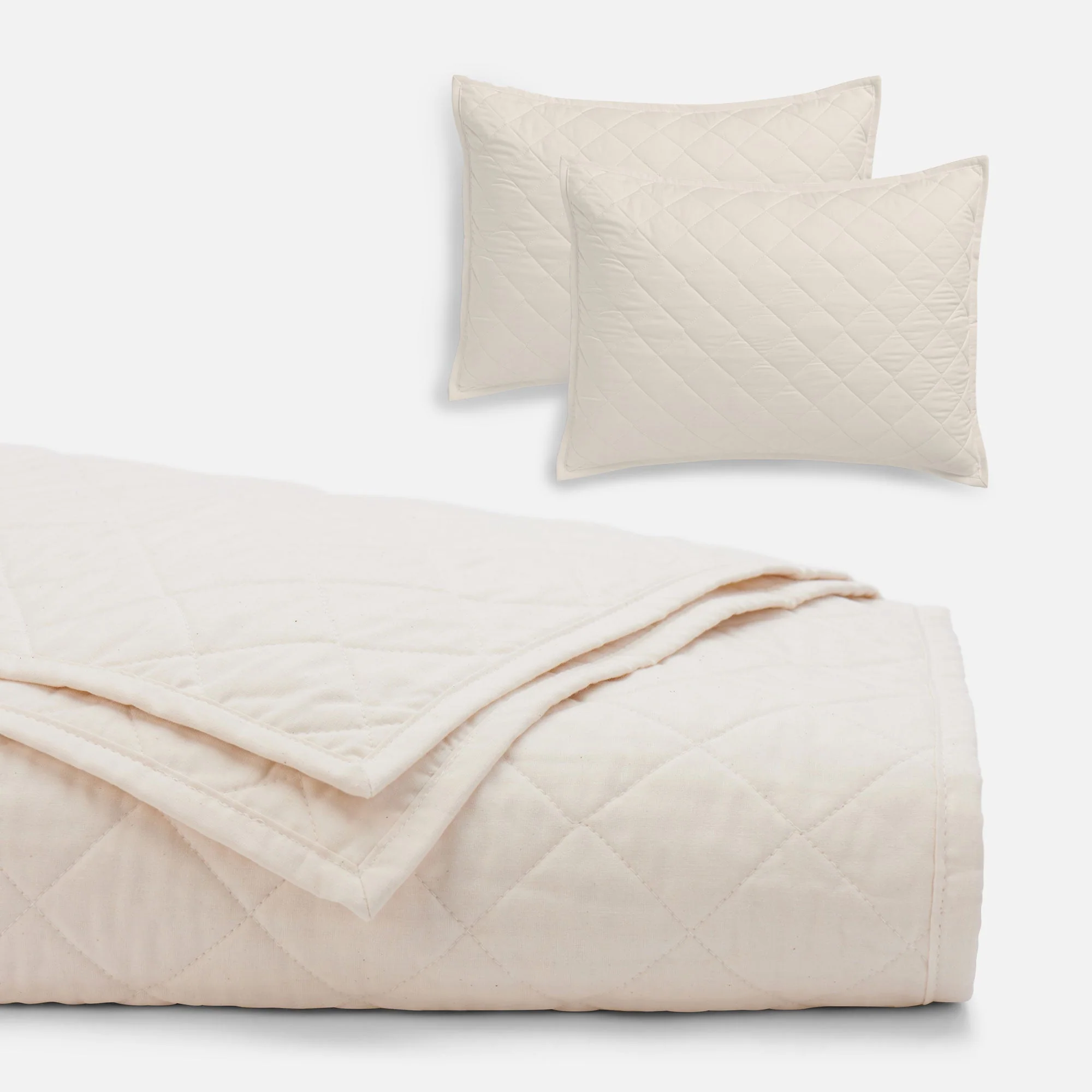 Classic Quilt and Shams Bundle - Image 3